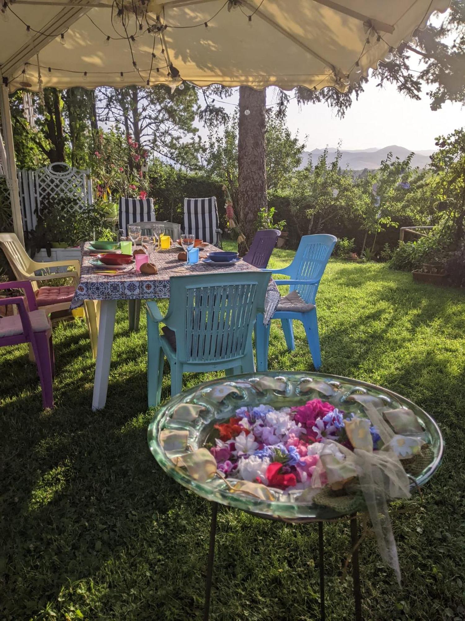 Nel Giardino Di Oz Bed and Breakfast Fornovo di Taro Eksteriør billede